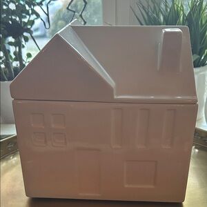 Crate&Barrel White Ceramic house shaped cookie jar